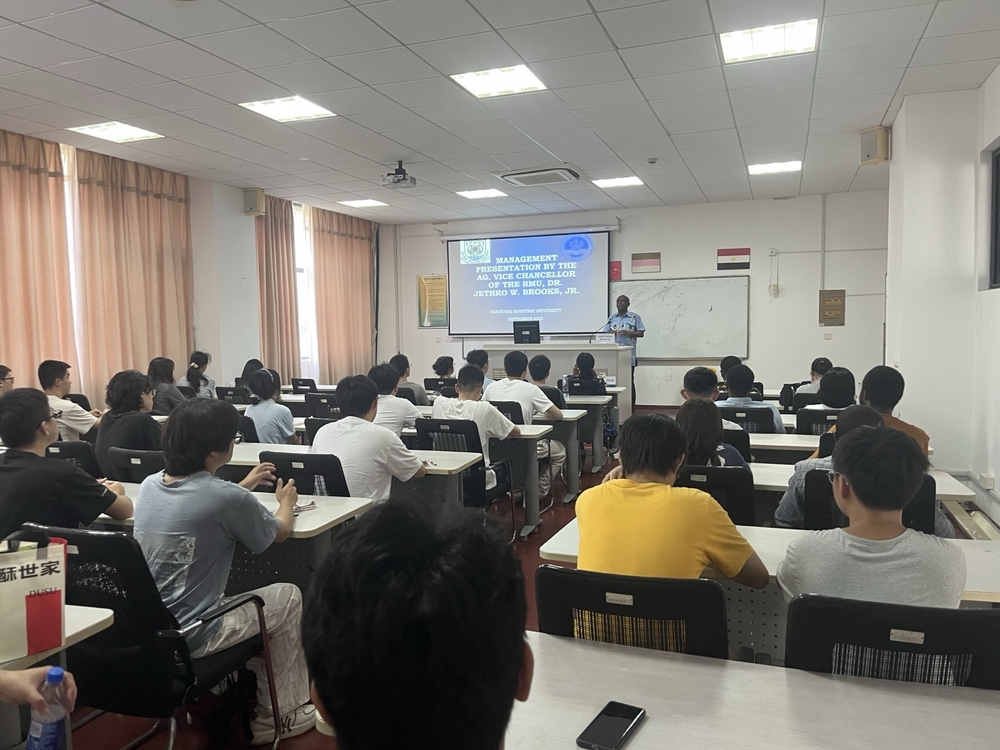 为交通运输学院学生授课